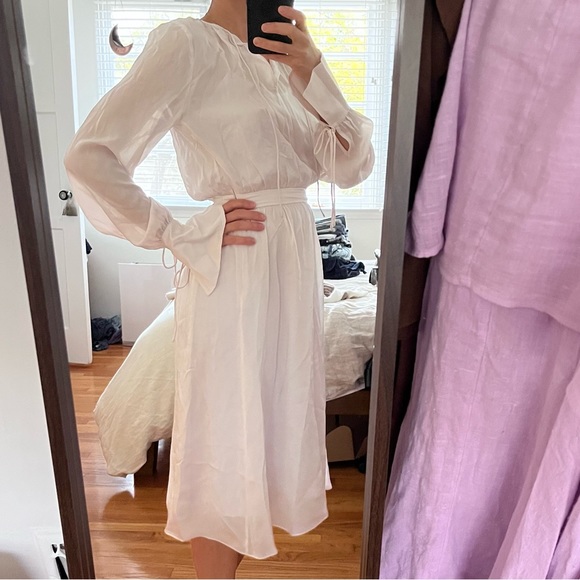 & Other Stories Lavender Silk Long-Sleeved Dress - Picture 5 of 6